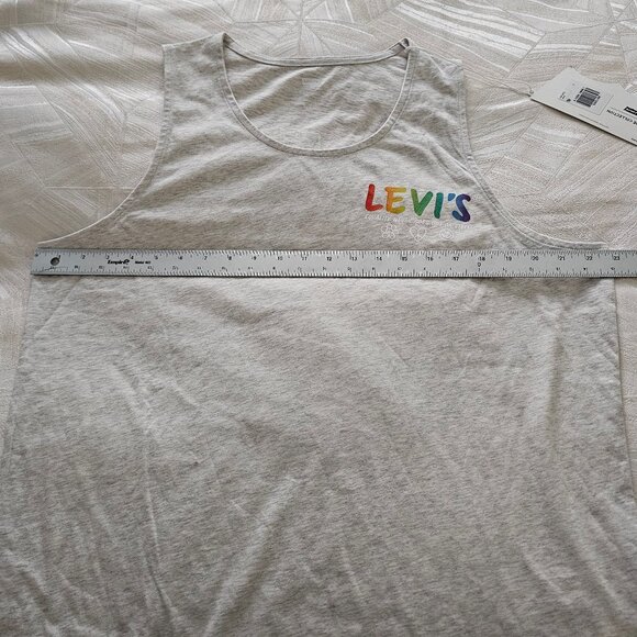 !!!NWT!!! Levi’s Light Gray Equality Tank, Large - Picture 6 of 7